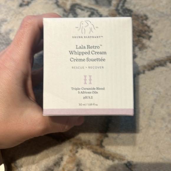 Drunk Elephant Lala Retro Nourishing Whipped Moisturizer - Picture 5 of 7